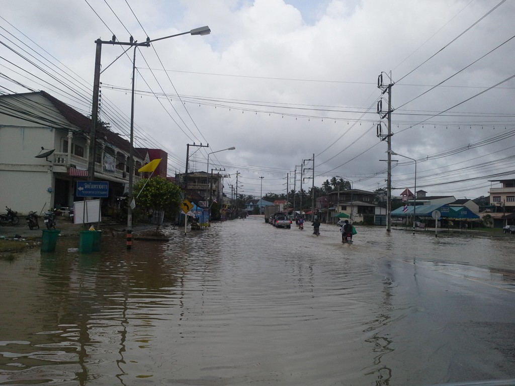 floods thailand