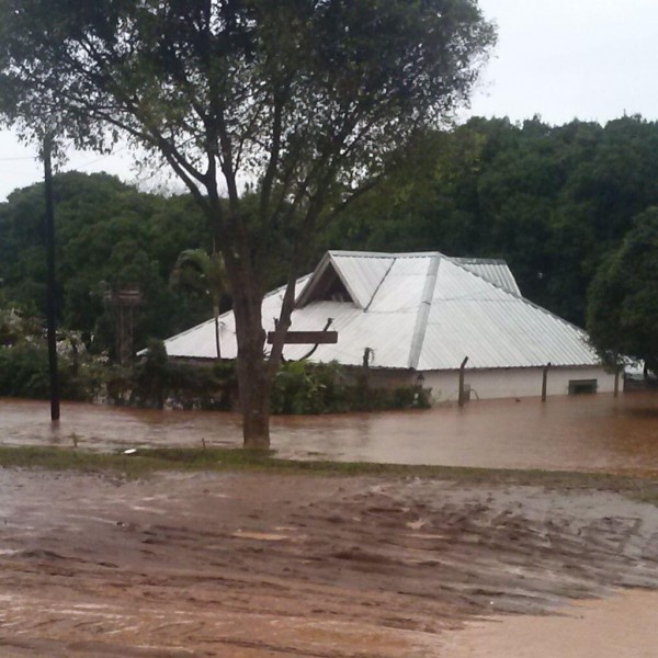 floods argentina June 2014