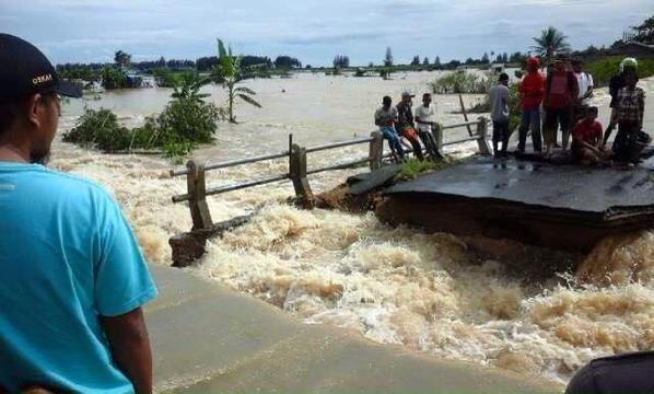 Floods in Aceh, Indonesia, July 2015. Photo: BNPD