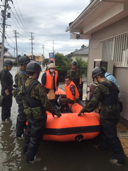 flood rescue japan7