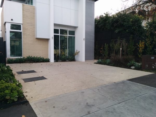 Paving front yards is an increasingly popular practice to create car spaces in our busy cities. This can increase water runoff from private households. Courtesy Alessandro Ossola 
