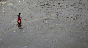 Floods Remain in 5 Provinces in Thailand