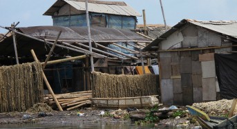 Floods Displace 4,000 in West Java, Indonesia