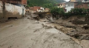 Dozens Feared Dead after Massive Floods and Landslide in Salgar, Colombia