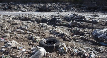 Guatemala – Garbage and Waste in Las Vacas River Increasing Flood Risk