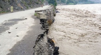 300,000 Stranded by Floods in Chitral, Pakistan