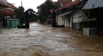 Indonesia – Floods Leave 1 Dead in Jakarta, 35,000 Affected in Sampang, East Java