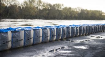 Hesco Supplies Temporary Flood Barriers to UK’s Environment Agency