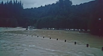 New Zealand – Roads Closed, Campers Evacuated After Floods in Auckland and Coromandel