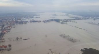 Italy – Hundreds Evacuated as Rivers Reach Record Levels in North