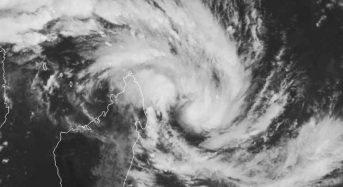 Madagascar – Heavy Rain Reported as Tropical Cyclone Dumazile Moves South