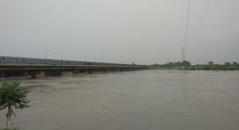 India – Overflowing Yamuna River Causes Flooding in Delhi