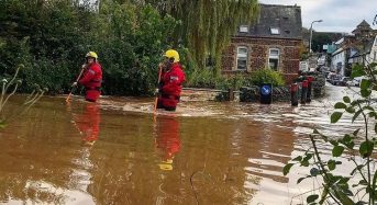 UK – Days of Rain Cause Rivers to Overflow in England and Wales