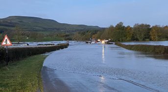 UK – Flood Rescues in Northern England After Rivers Overflow