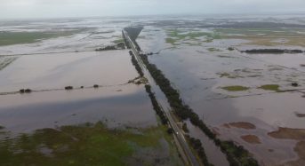 South Africa – Evacuations, Rescues and Road Chaos After Storms and Floods in Western Cape